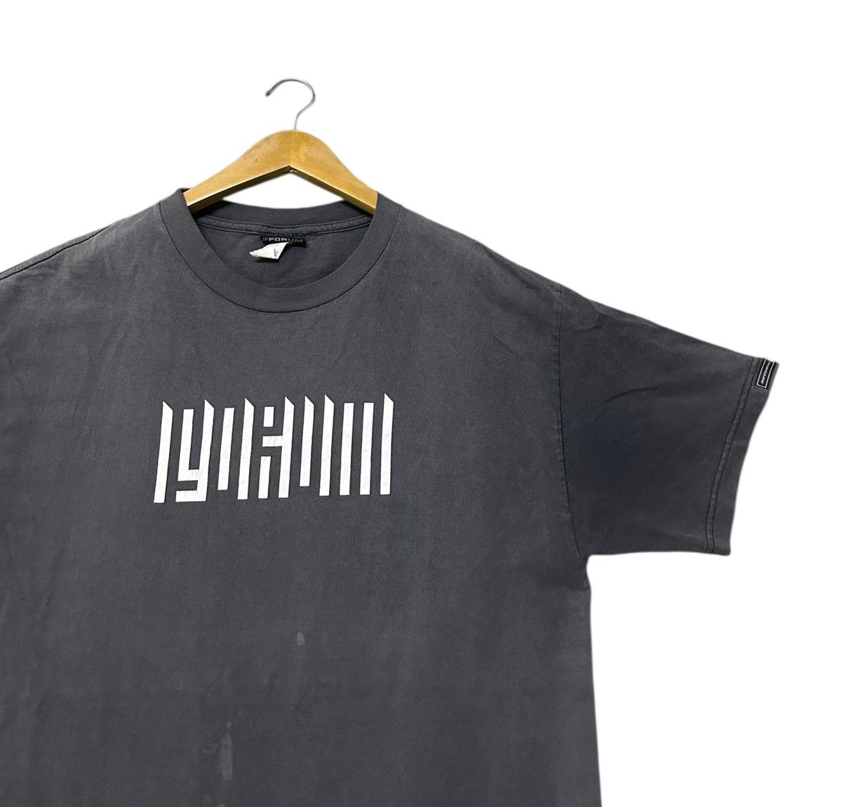 Welcome Skateboards Vintage 90s Forum skateboard tee Size US M / EU 48-50 / 2 - 4 Thumbnail