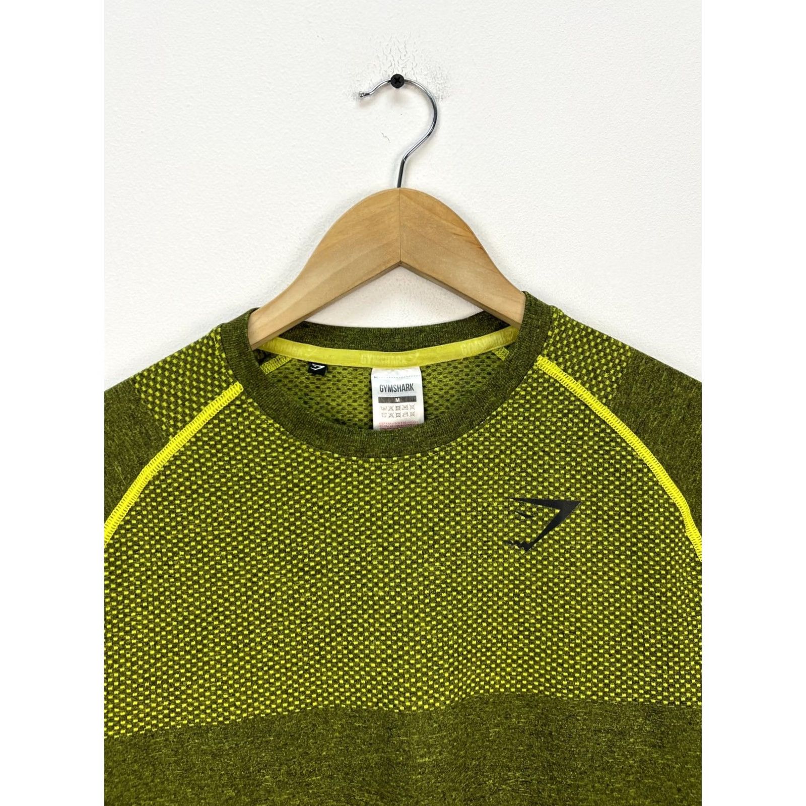 Gymshark GYMSHARK Shirt Men’s Size M David Laid Phantom Elite GYMSHARK DEVANT SEAMLESS Green Crew Neck Short Sleeve Activewear Shirts Mens Size US M / EU 48-50 / 2 - 2 Thumbnail