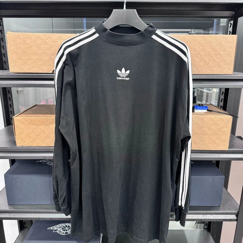 Balenciaga Balenciaga Adidas originals Logo printed loose sport round Size US M / EU 48-50 / 2 - 1 Thumbnail
