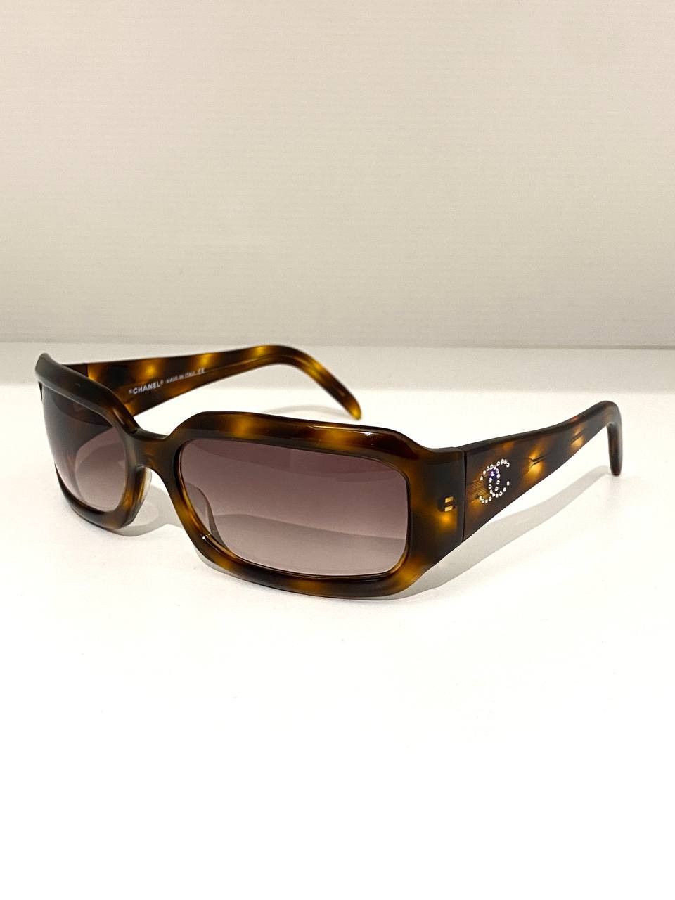 Chanel Chanel CC Logo Rhinestones Retro Chunky Sunglasses Y2K Size ONE SIZE - 4 Thumbnail