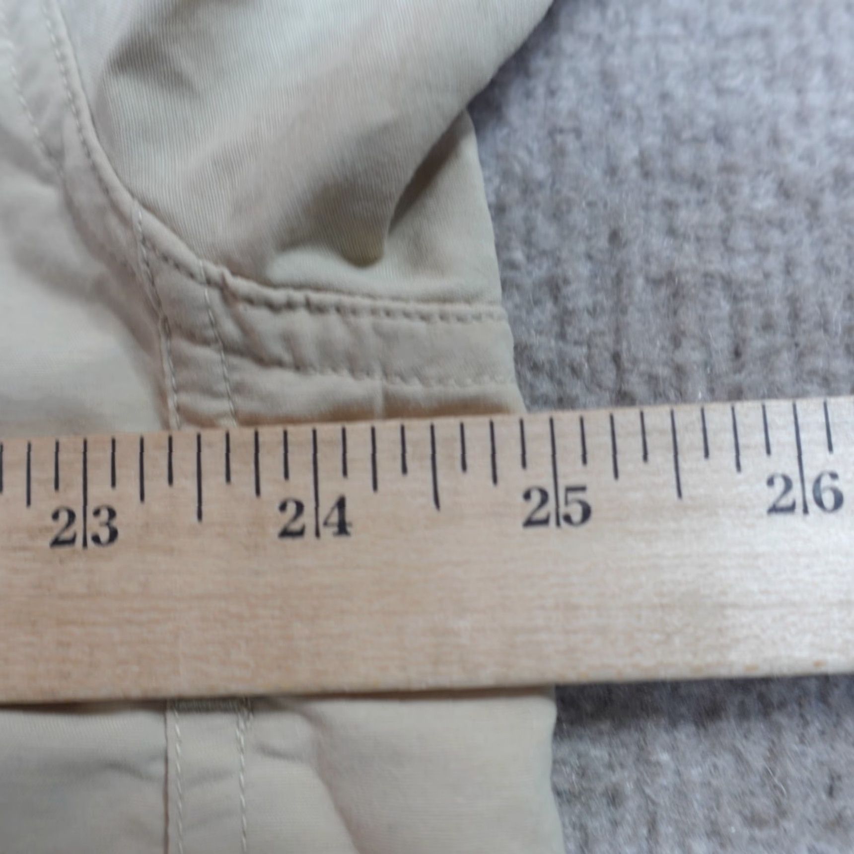 ExOfficio ExOfficio Shirt L Beige Solid Nylon Polyester Fishing Hiking Long Sleeve Button-Up Size US L / EU 52-54 / 3 - 5 Thumbnail