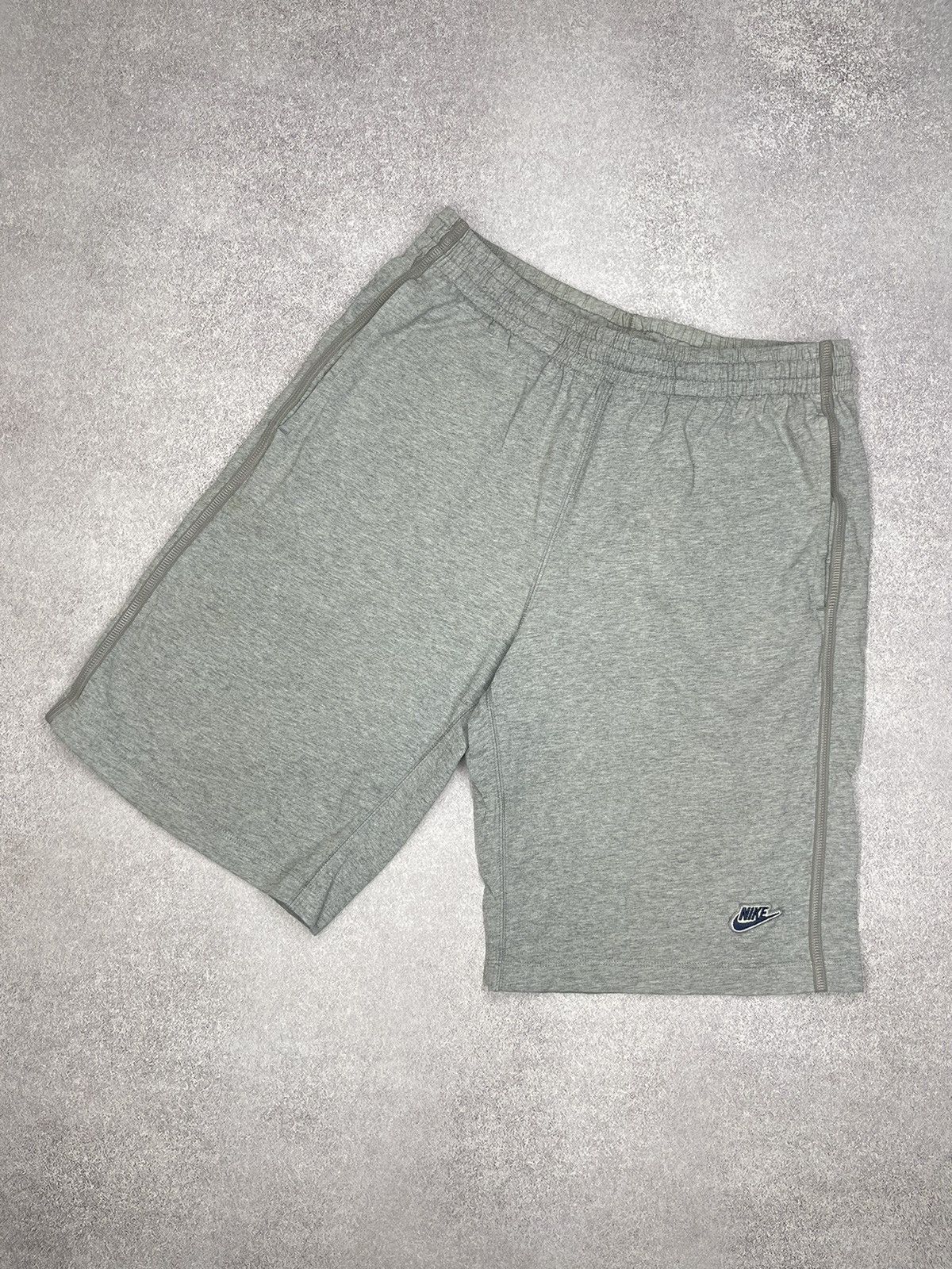 Nike Vintage Nike NSW Grey Shorts Drill Y2K ACG TN Size M Swoosh Size US 32 / EU 48 - 1 Thumbnail