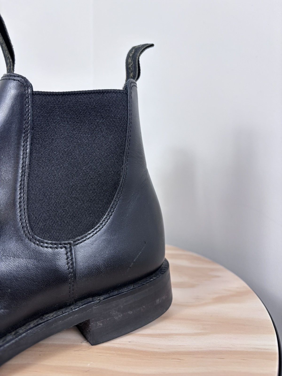 Loake Loake Chatterley Women’s Black Leather Chelsea Boots Size US 6.5 / IT 36.5 - 12 Thumbnail