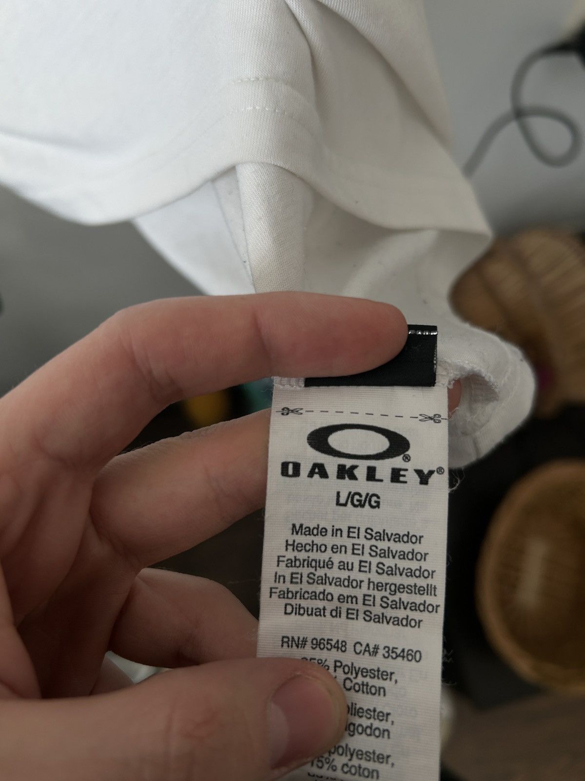 Oakley × Vintage OAKLEY T Shirt Size US L / EU 52-54 / 3 - 5 Thumbnail