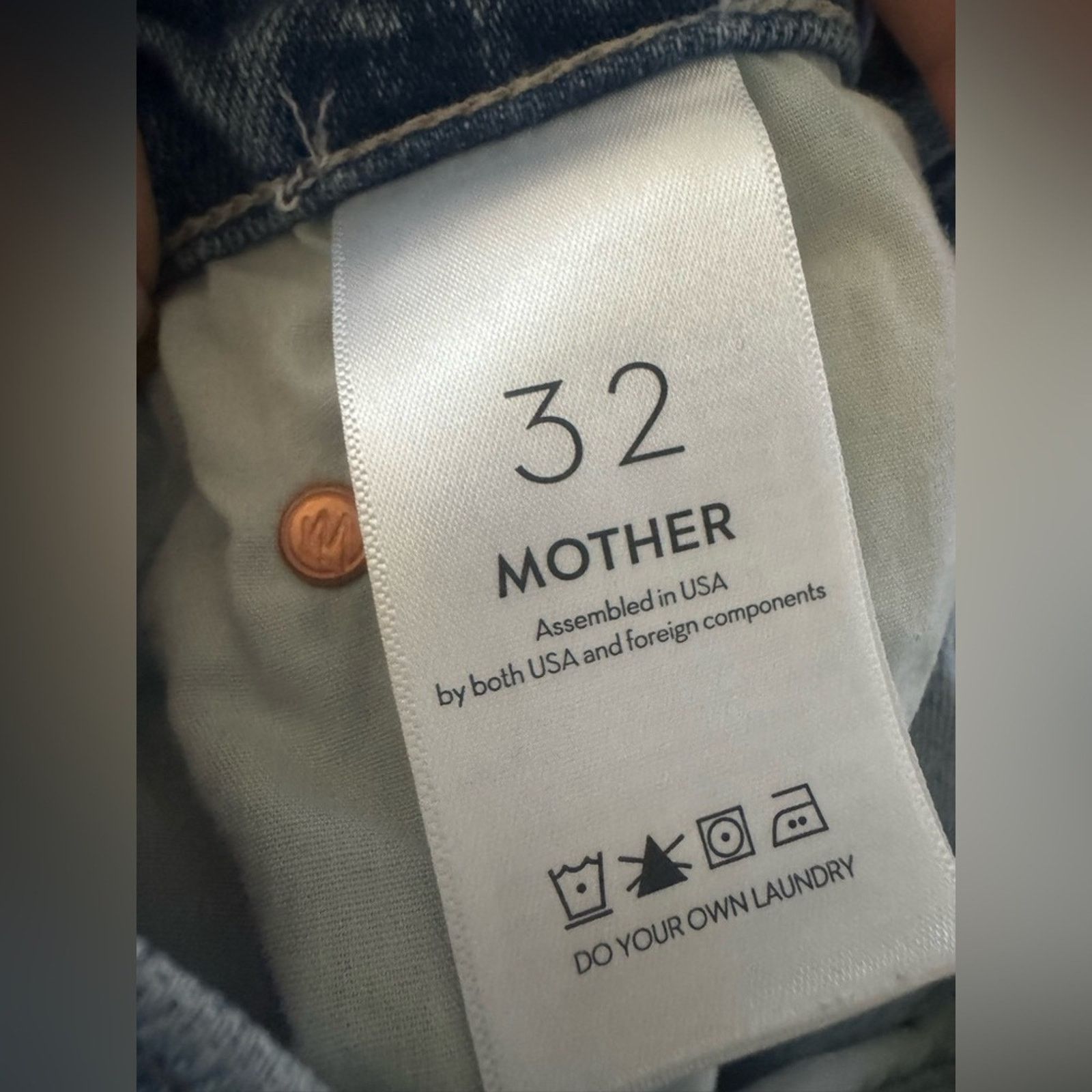 MOTHER MOTHER $258 The Tomcat Distressed Straight Leg Jeans size 32 Size 32" / US 10 / IT 46 - 16 Thumbnail