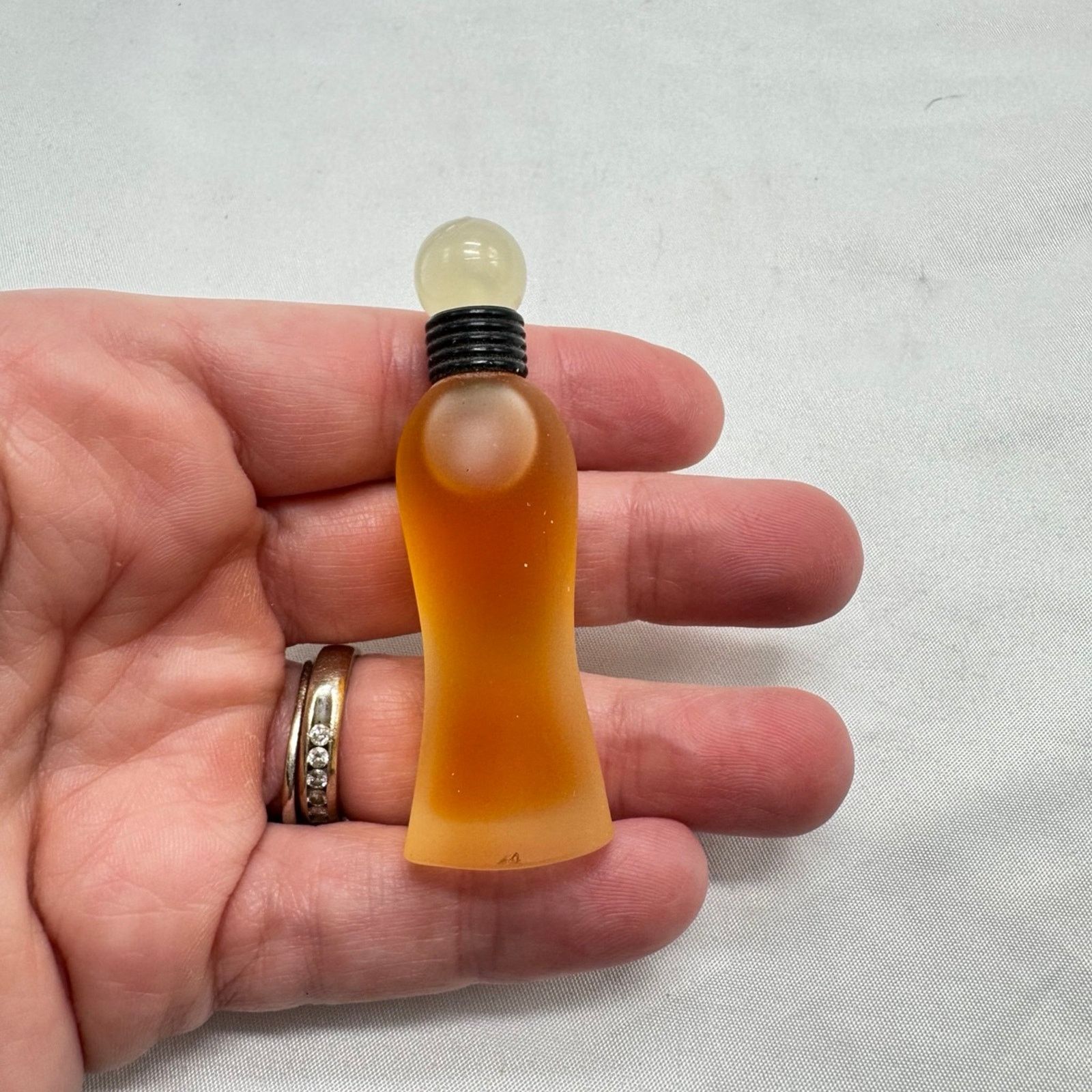 Halston VTG new! Halston Catalyst mini travel perfume dabber Size ONE SIZE - 2 Thumbnail