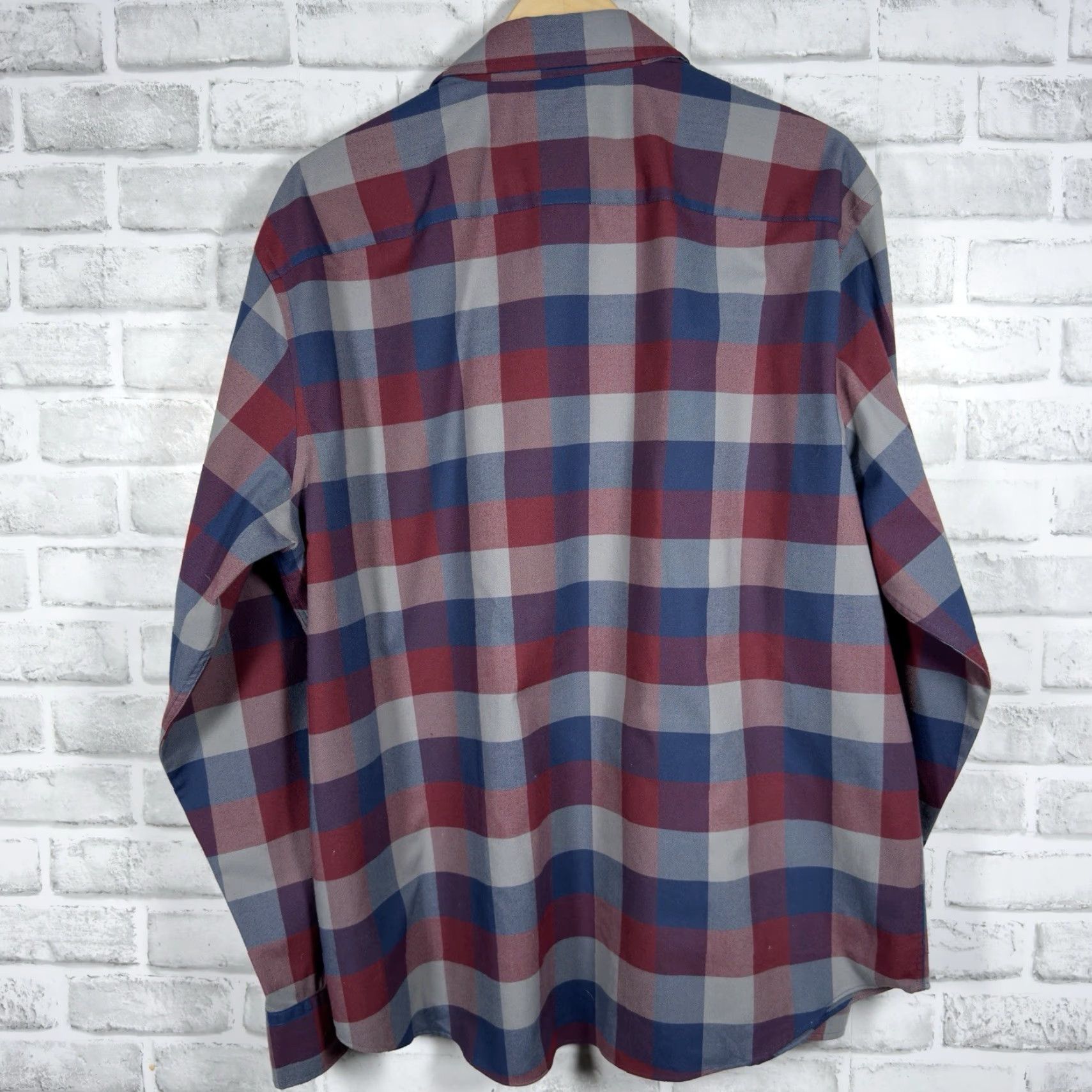 UNTUCKit UNTUCKit Plaid Long Sleeve Shirt Mens Size XL Button Down Untuckit Shirt Size US XL / EU 56 / 4 - 5 Thumbnail