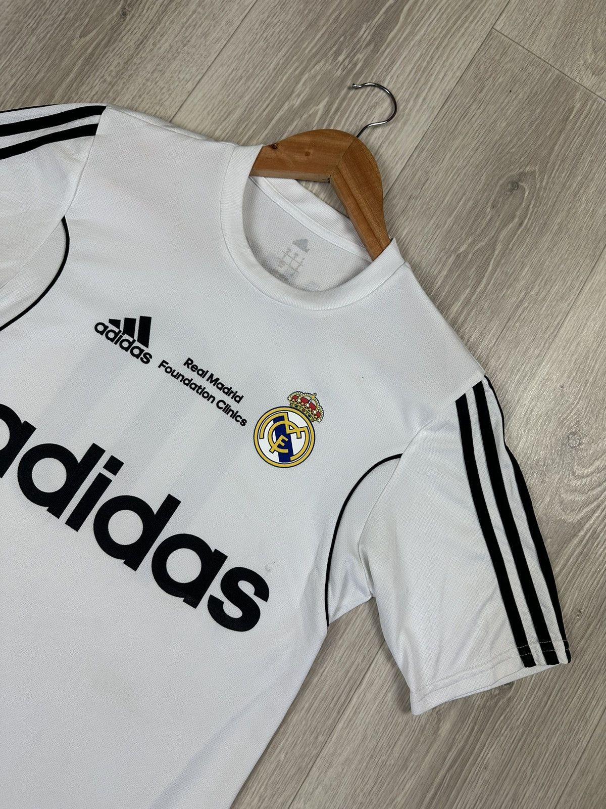 Adidas Adidas Real Madrid 2015/2016 JAMES 10 Soccer Jersey Size US S / EU 44-46 / 1 - 2 Thumbnail