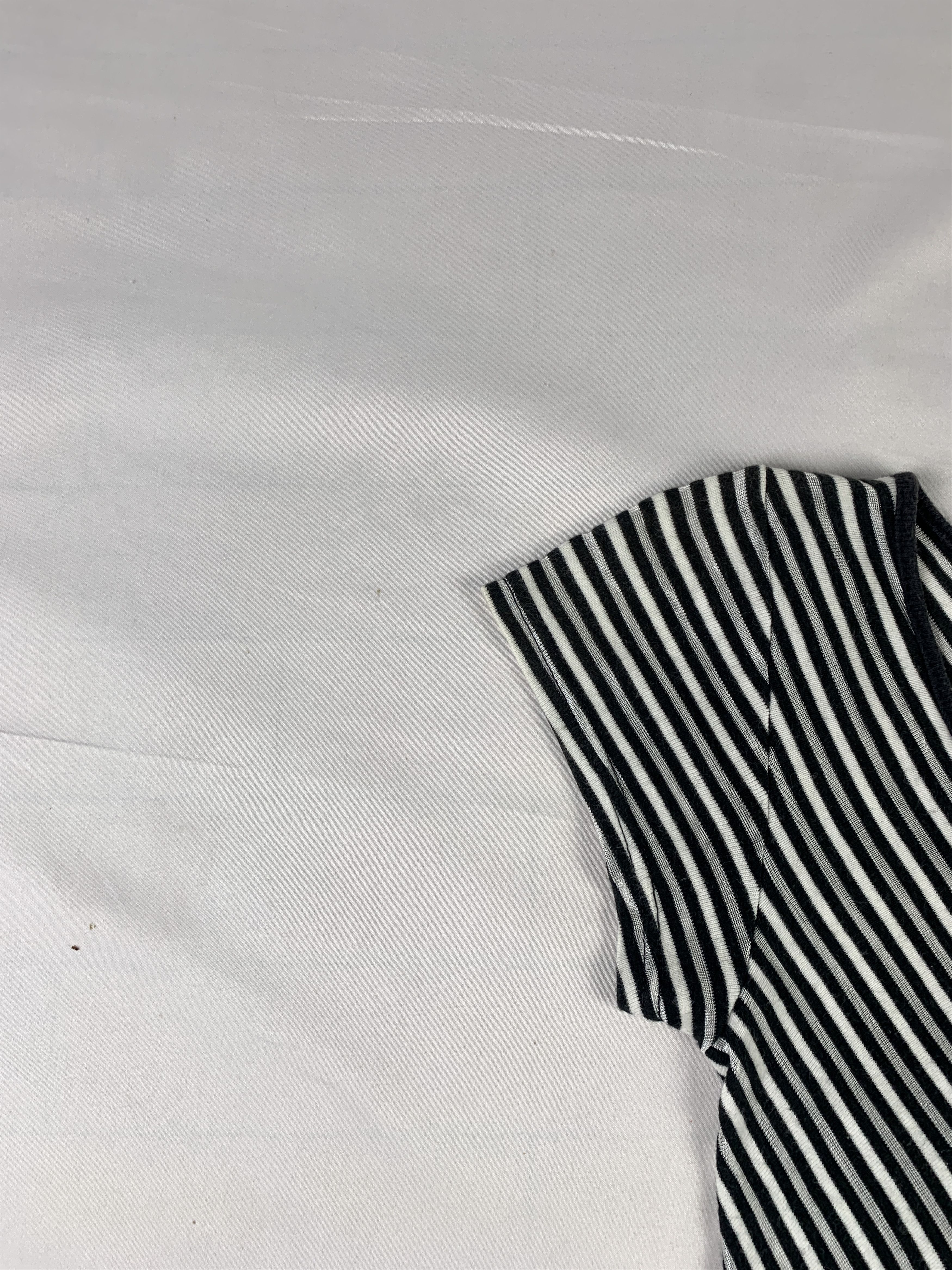 Japanese Brand Twenty Two Asymmetrical Stripes Tee (S) Size S / US 4 / IT 40 - 5 Thumbnail