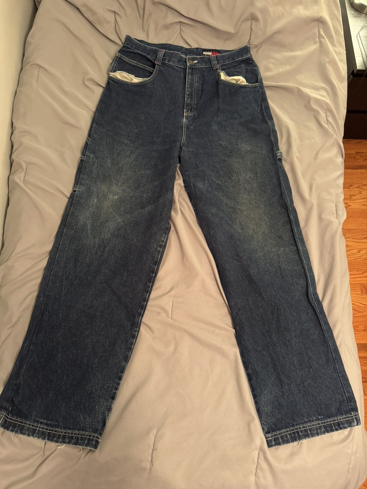 Tommy Hilfiger × Vintage Vintage Big Logo Tommy Hilfiger Jeans Size US 34 / EU 50 - 1 Thumbnail