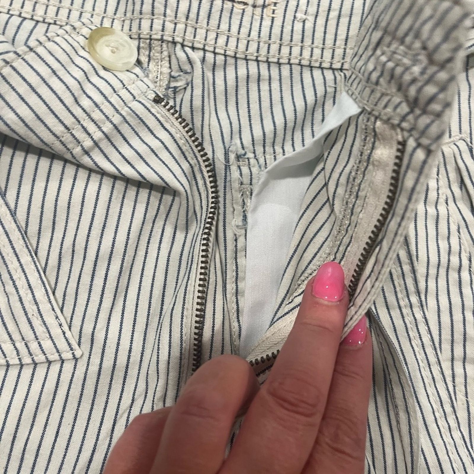 American Eagle Outfitters NWOT American Eagle Shorts High Rise Belted Cotton Stripes Size 26" / US 2 / IT 38 - 7 Thumbnail