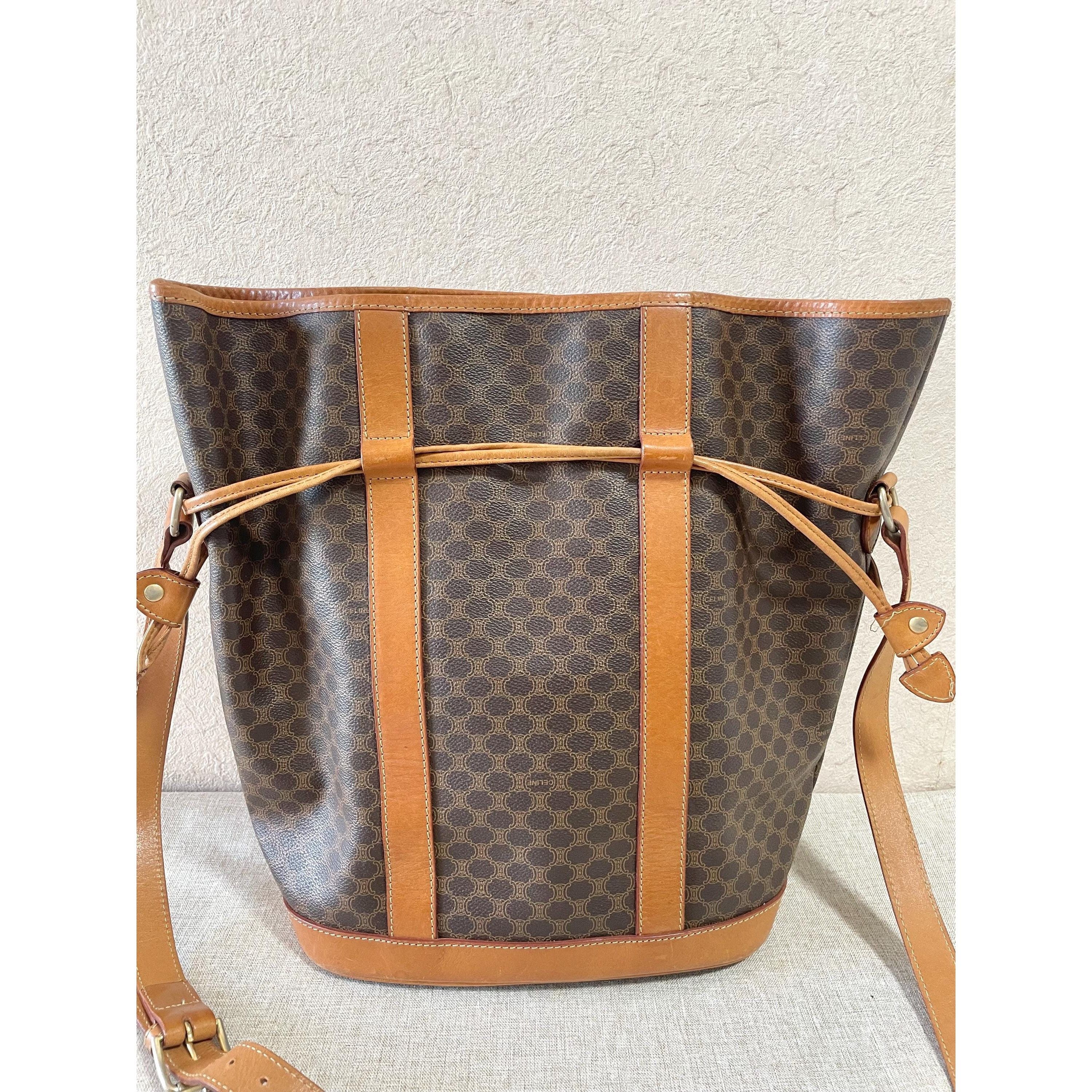 Celine Vintage Celine hobo bucket shoulder bag in classic brown Size ONE SIZE - 2 Thumbnail