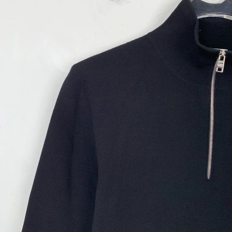 Prada Prada Black logo triangle logo wool knitted short sleeves 2 Size US XXS / EU 40 - 3 Thumbnail