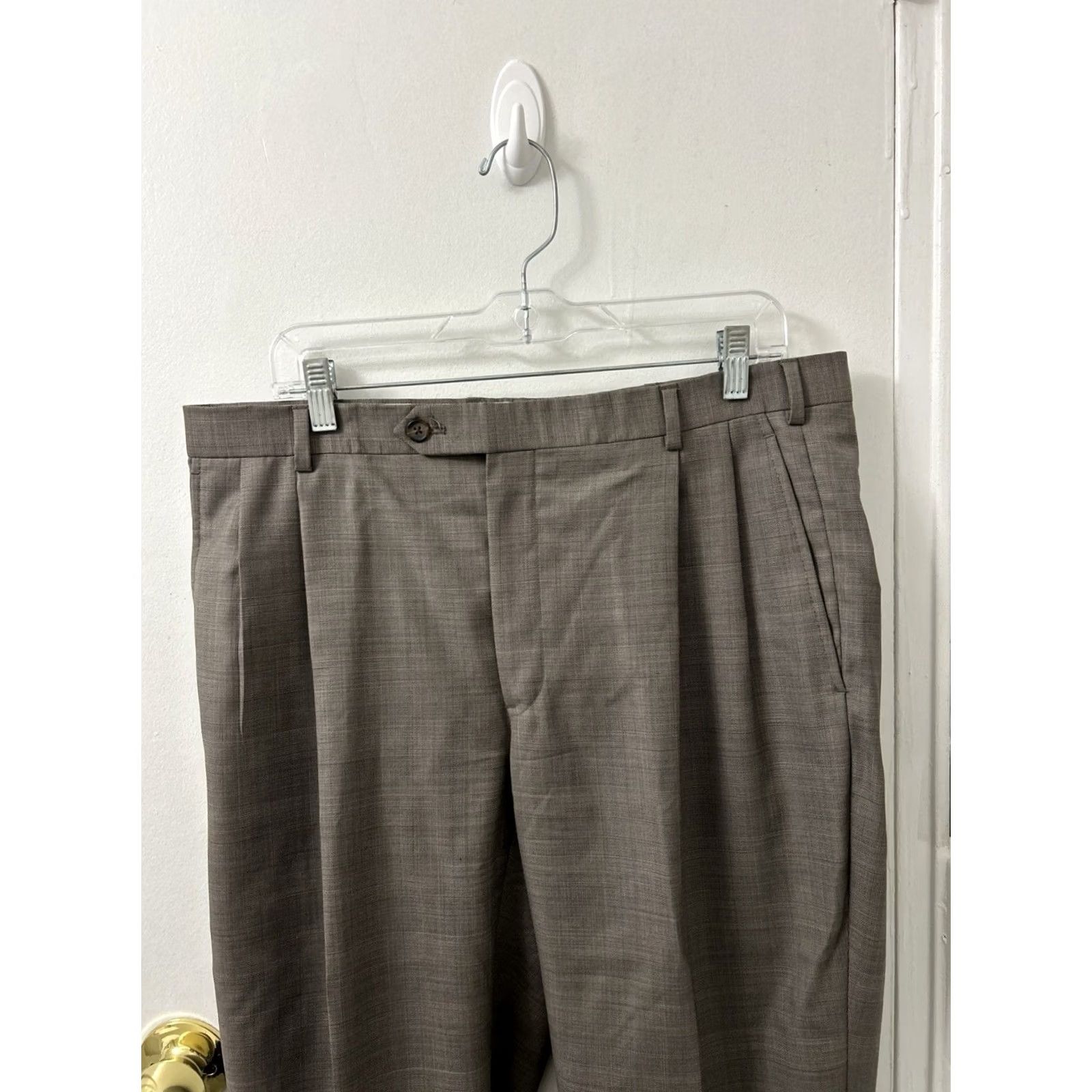 Brooks Brothers Brooks Brothers 346 Pants Mens 36x29 Brown Plaid 100% Wool YKK Cuffed Pleated Dress Pants Mens Regular Brown Plaid Wool Blend Classic Madison Fit Size US 36 / EU 52 - 2 Thumbnail