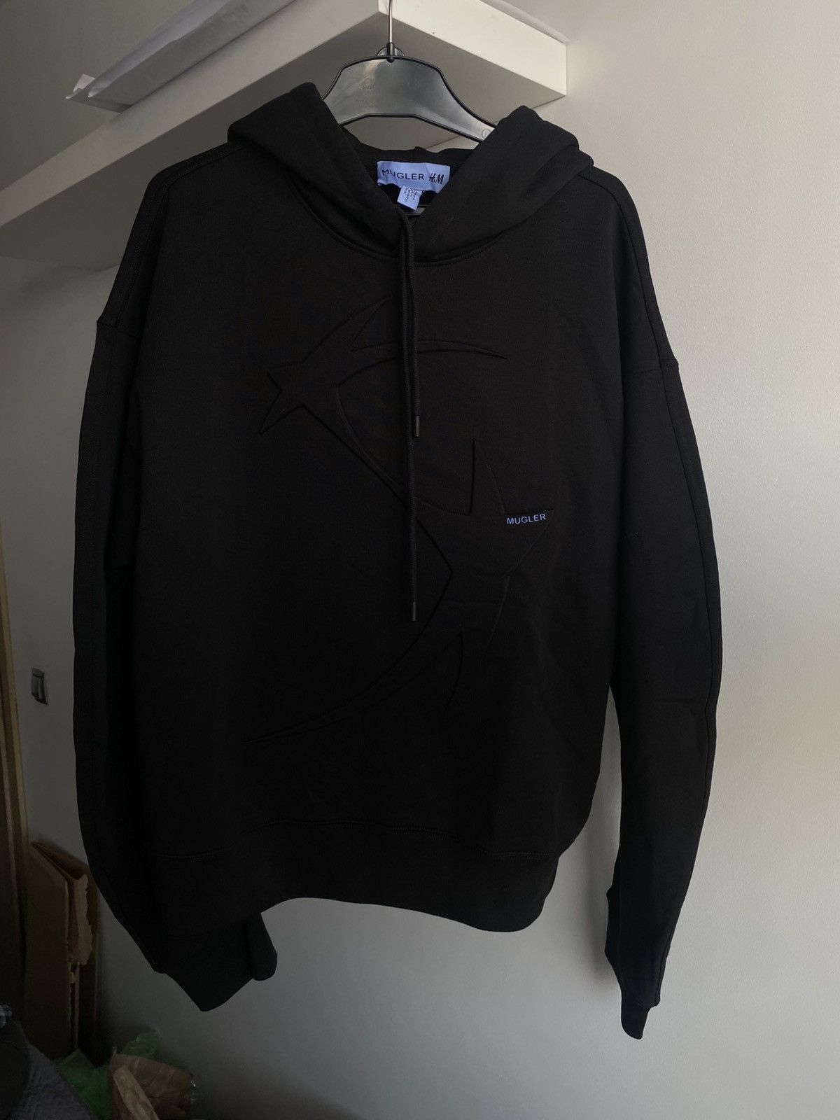 H&M × Mugler Mugler x H&M Star-Motif Hoodie L boxy fit archive boxy fit Size US L / EU 52-54 / 3 - 13 Thumbnail