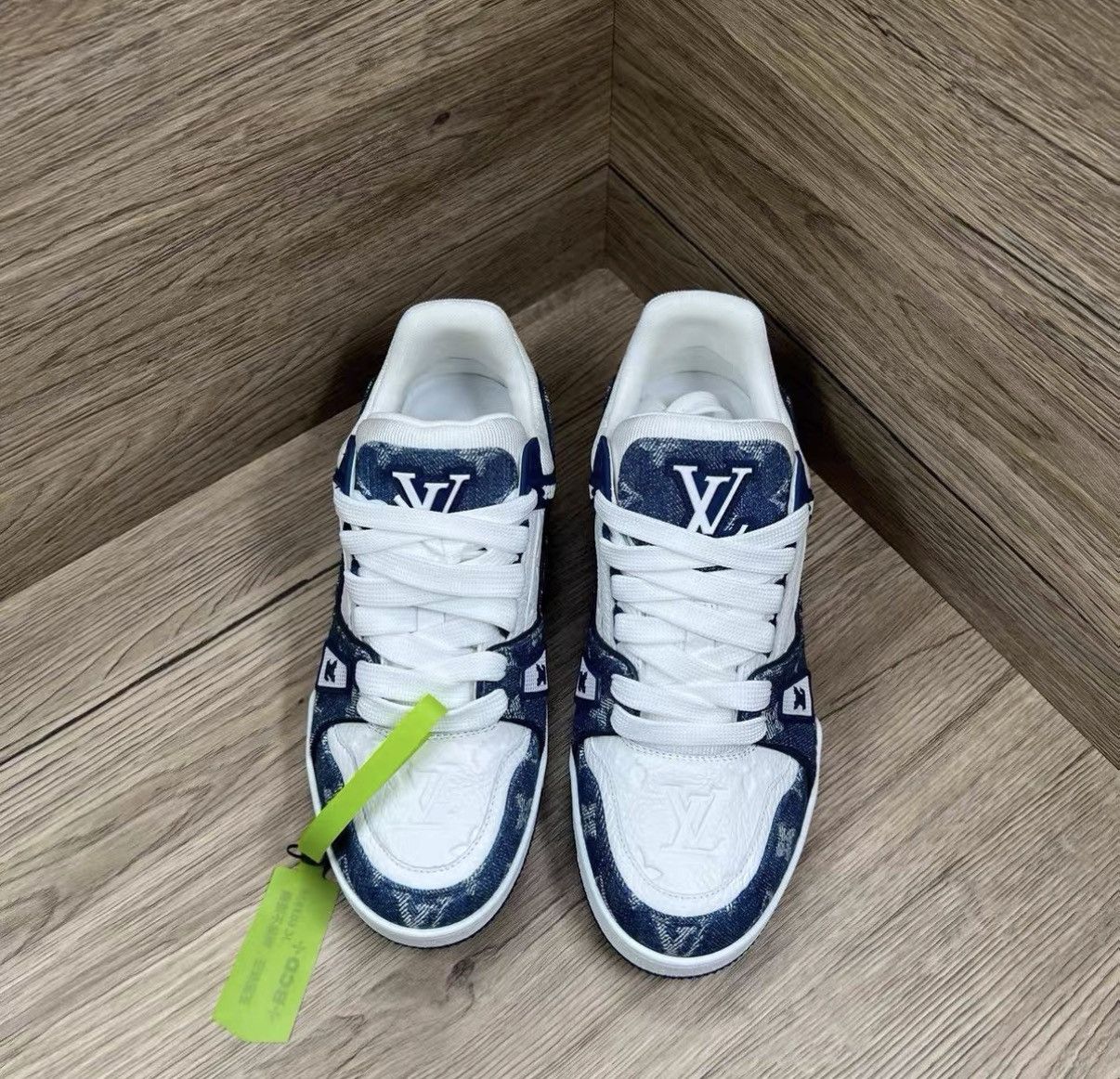 Louis Vuitton Louis Vuitton Trainer White & Blue Denim Sneakers J41 Size US 7 / IT 37 - 2 Thumbnail