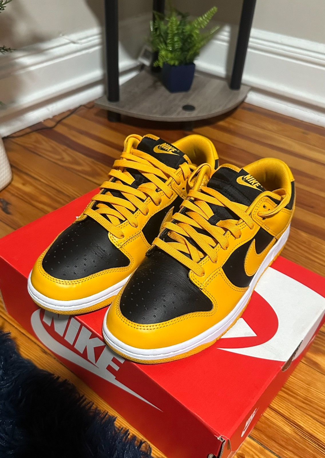 Nike Black & yellow dunks Size US 10 / EU 43 - 1 Thumbnail