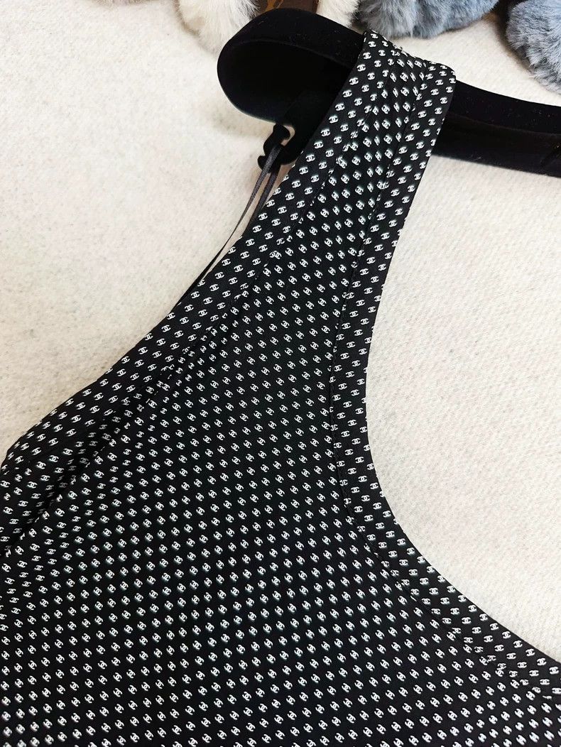 Chanel Chanel 24B full printed small logo strap long dress Size XS / US 0-2 / IT 36-38 - 4 Thumbnail