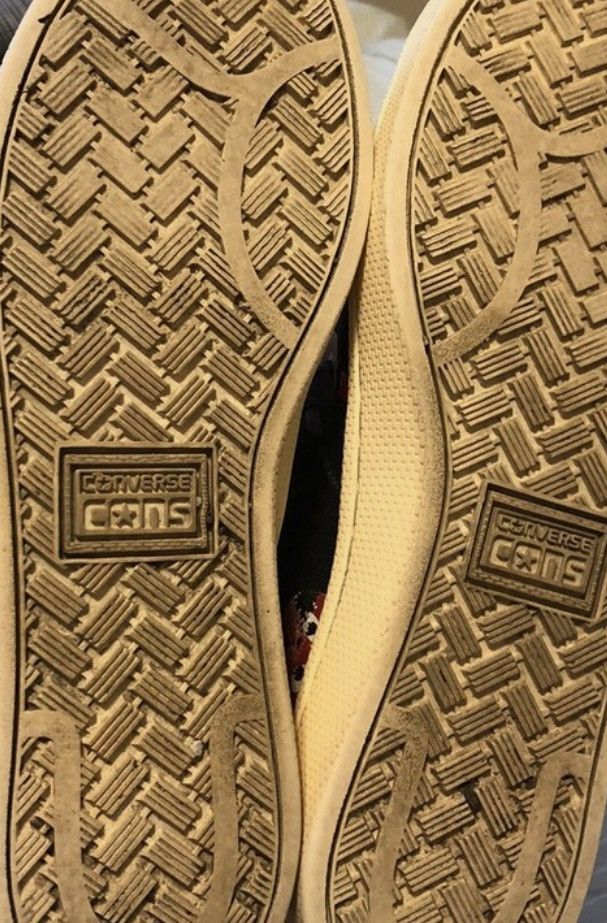 Comme des Garcons PLAY × Converse Vintage CDG Play Heart Converse Size US 11 / EU 44 - 4 Thumbnail
