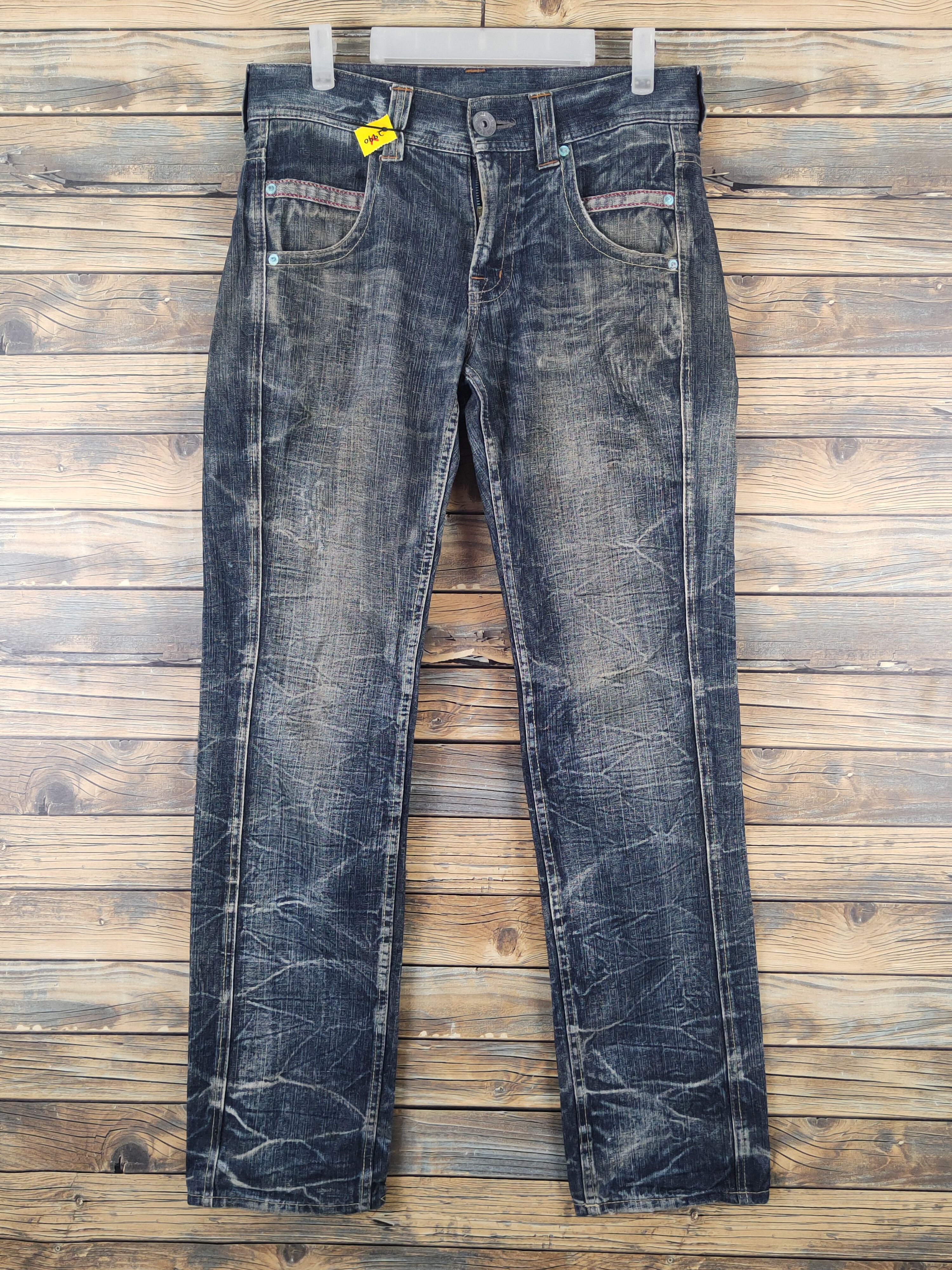 Japanese Brand Japan Dark Blue Distressed Ripped denim Jeans #W1386 Size US 32 / EU 48 - 1 Thumbnail