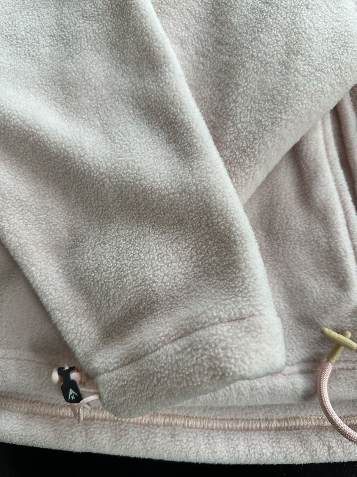Columbia × Kith One accessory is missing from the hood line. Size US L / EU 52-54 / 3 - 3 Thumbnail