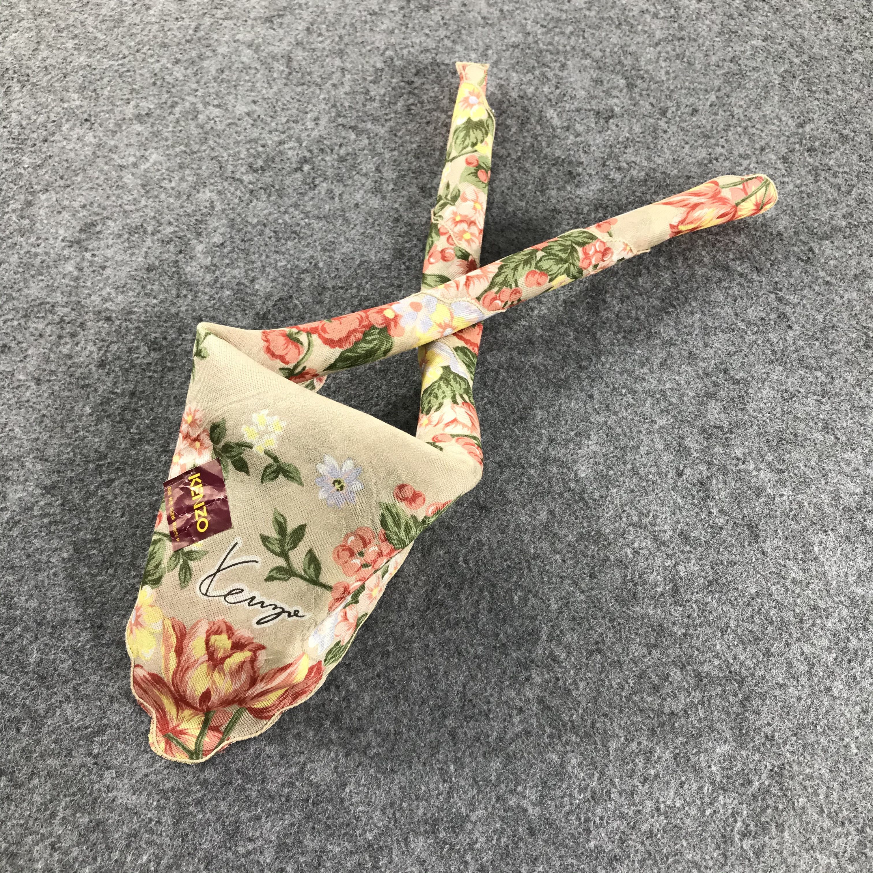 Kenzo Kenzo Floral Handkerchief Neckerchief Bandana H371 Size ONE SIZE - 3 Thumbnail