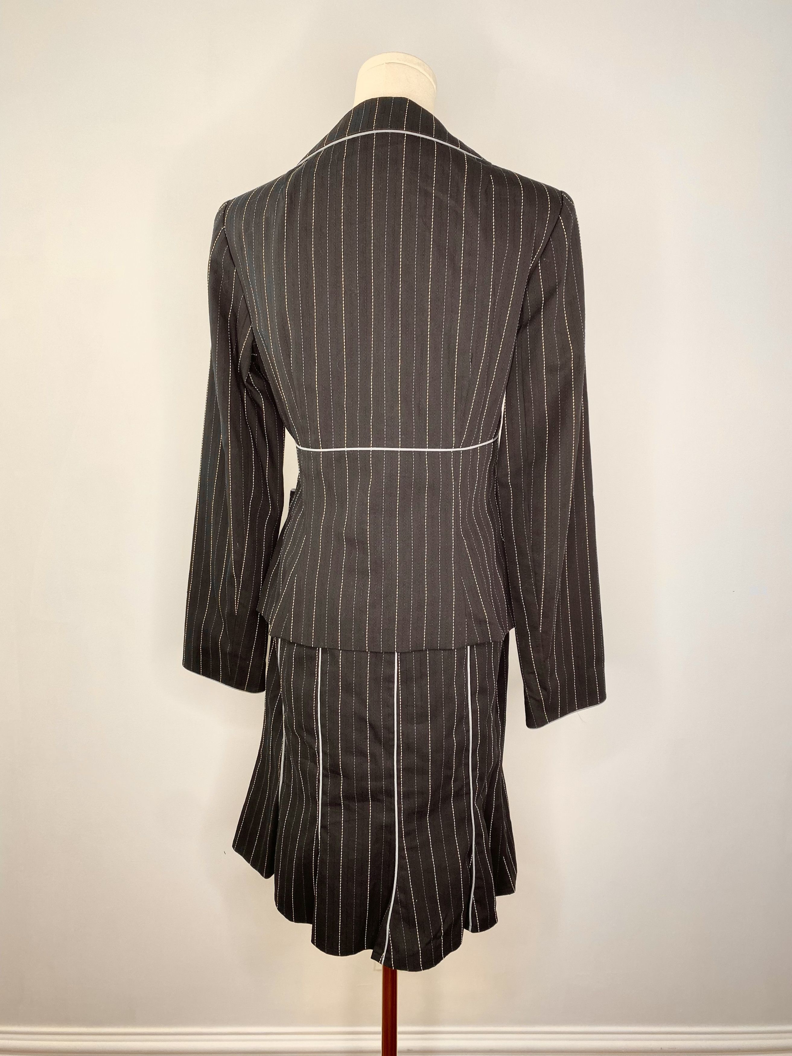 Nanette Lepore Nanette Lepore - Pin-stripe Bow Skirt Suit Size S / US 4 / IT 40 - 8 Thumbnail