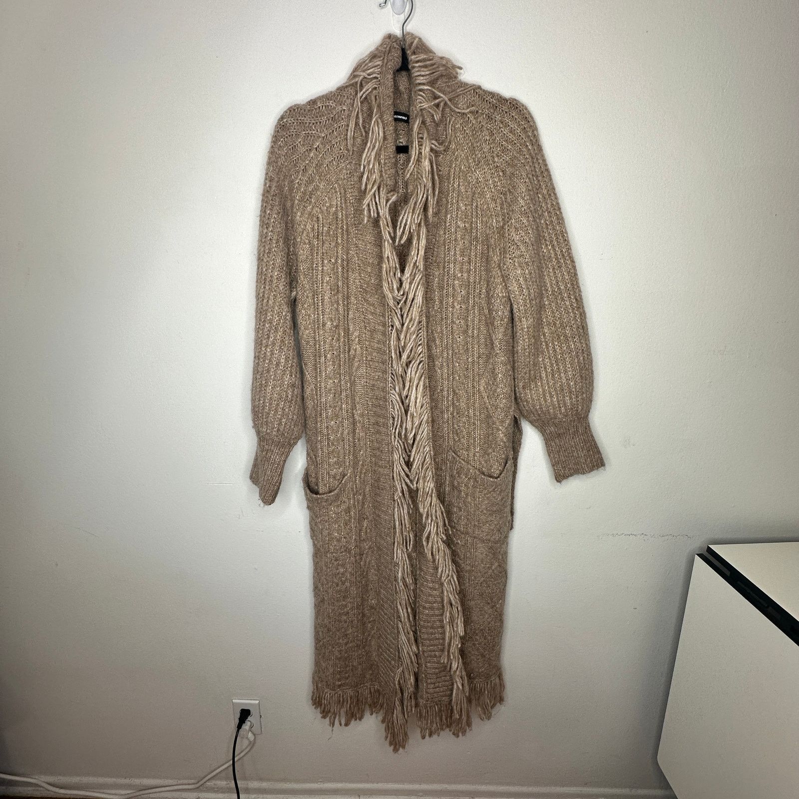 Other Olivaceous Tan Cream Cable Knit Fringe Trim Midi Cardigan L Size L / US 10 / IT 46 - 1 Thumbnail
