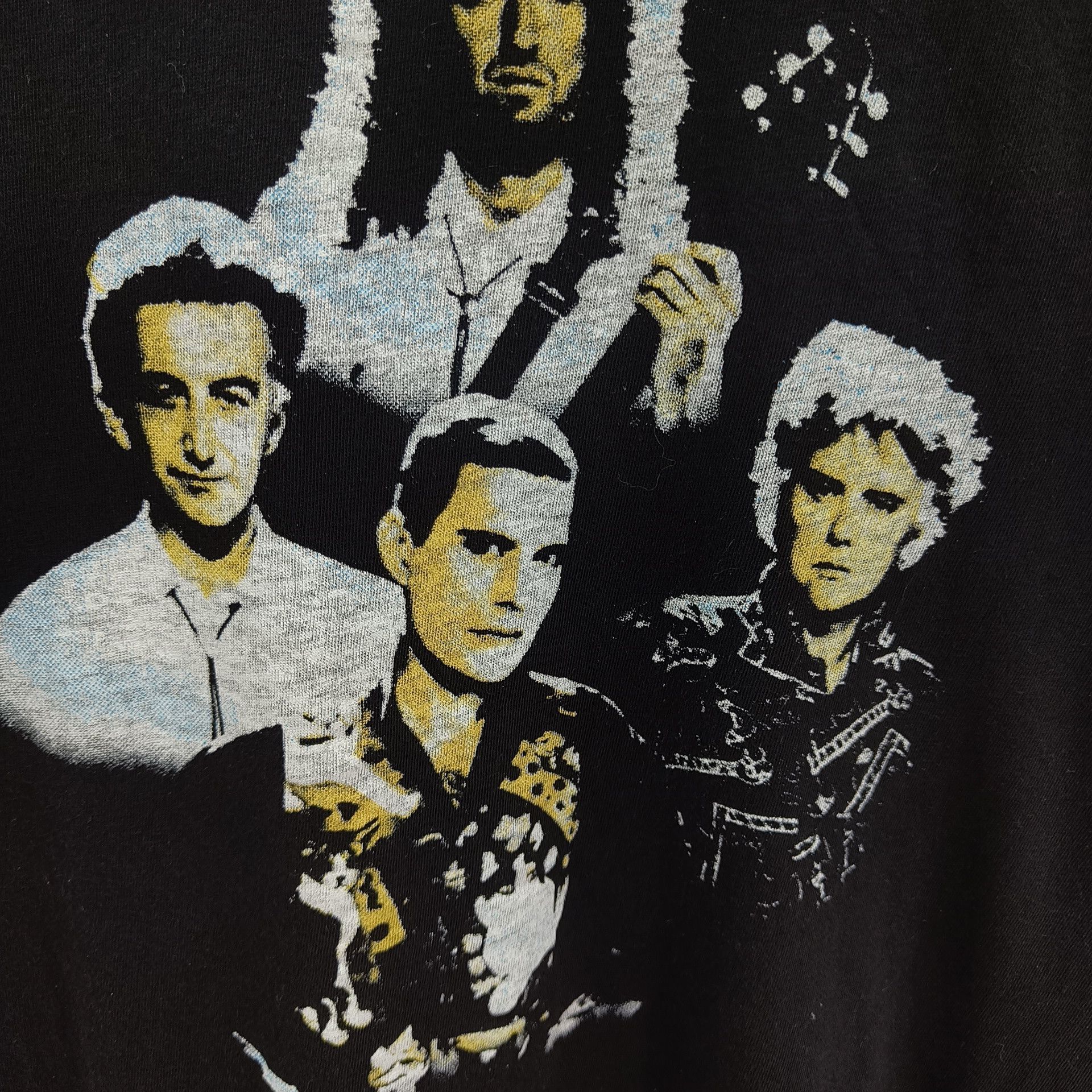 Band Tees × Vintage Rare 90s Queen Bohemian Rhapsody Vintage Rock Band Tshirt Size US L / EU 52-54 / 3 - 4 Thumbnail