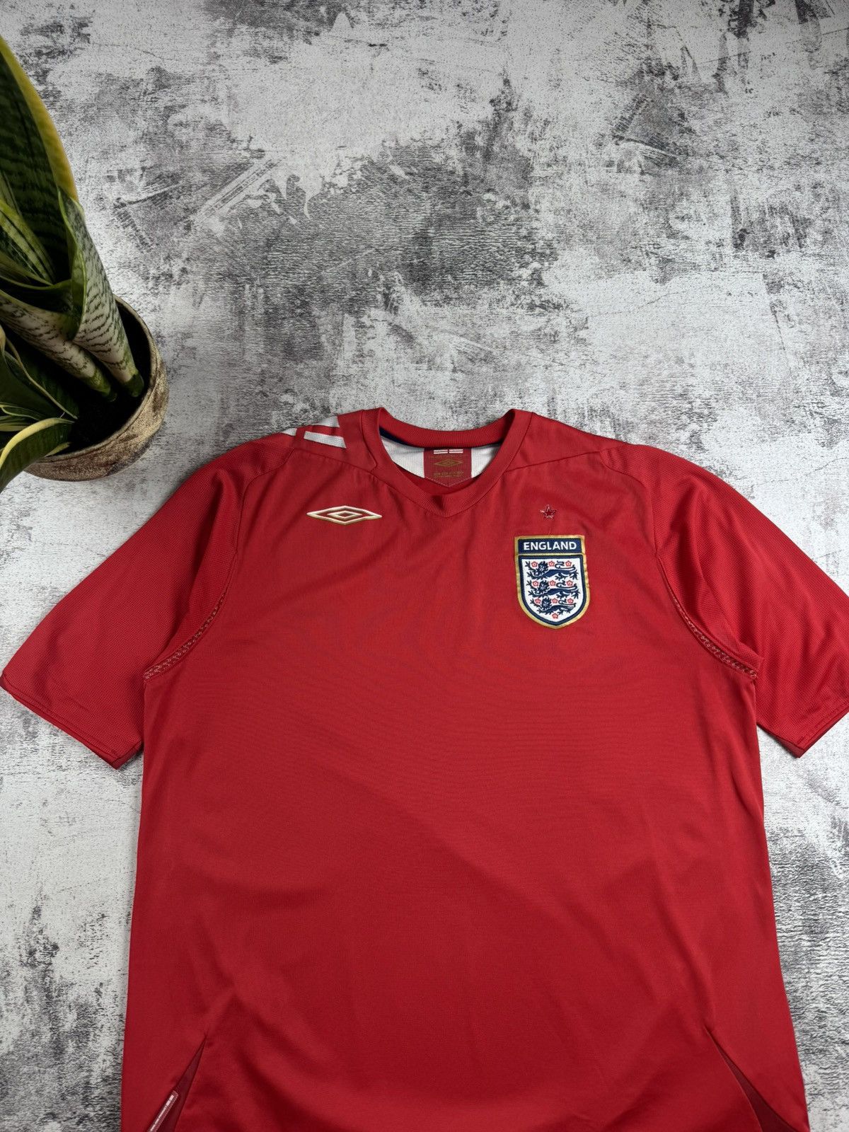 Umbro England National Umbro 2006 2008 Men’s Red XL Soccer Football Jersey T Shirt Tee Size US XL / EU 56 / 4 - 5 Thumbnail