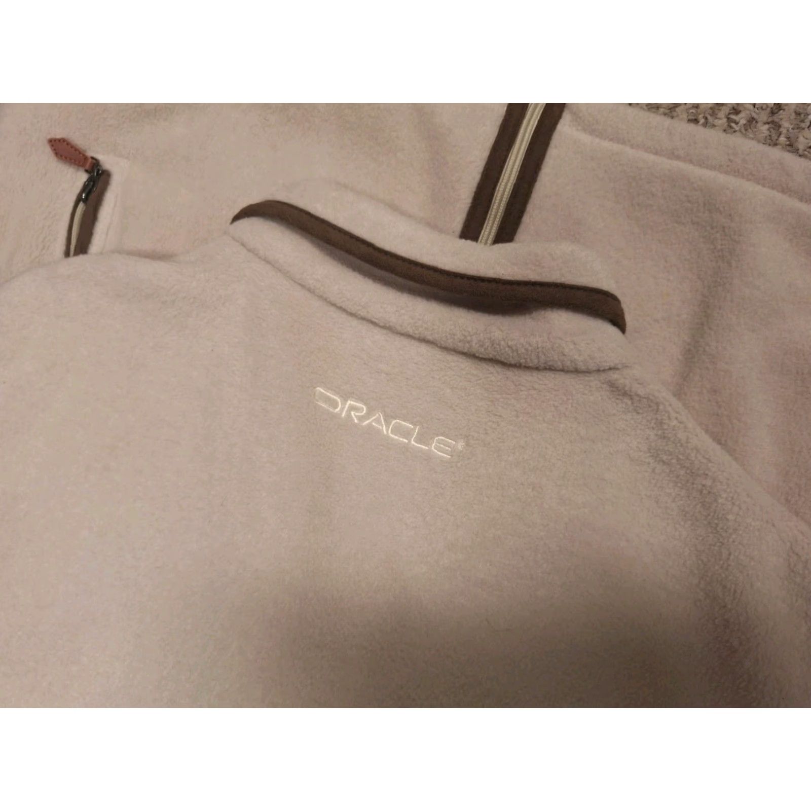 Vintage VINTAGE Oracle Software Club Excellence Embroidered Zip Vest M Unisex Adults Cream Vest M Size US M / EU 48-50 / 2 - 6 Thumbnail