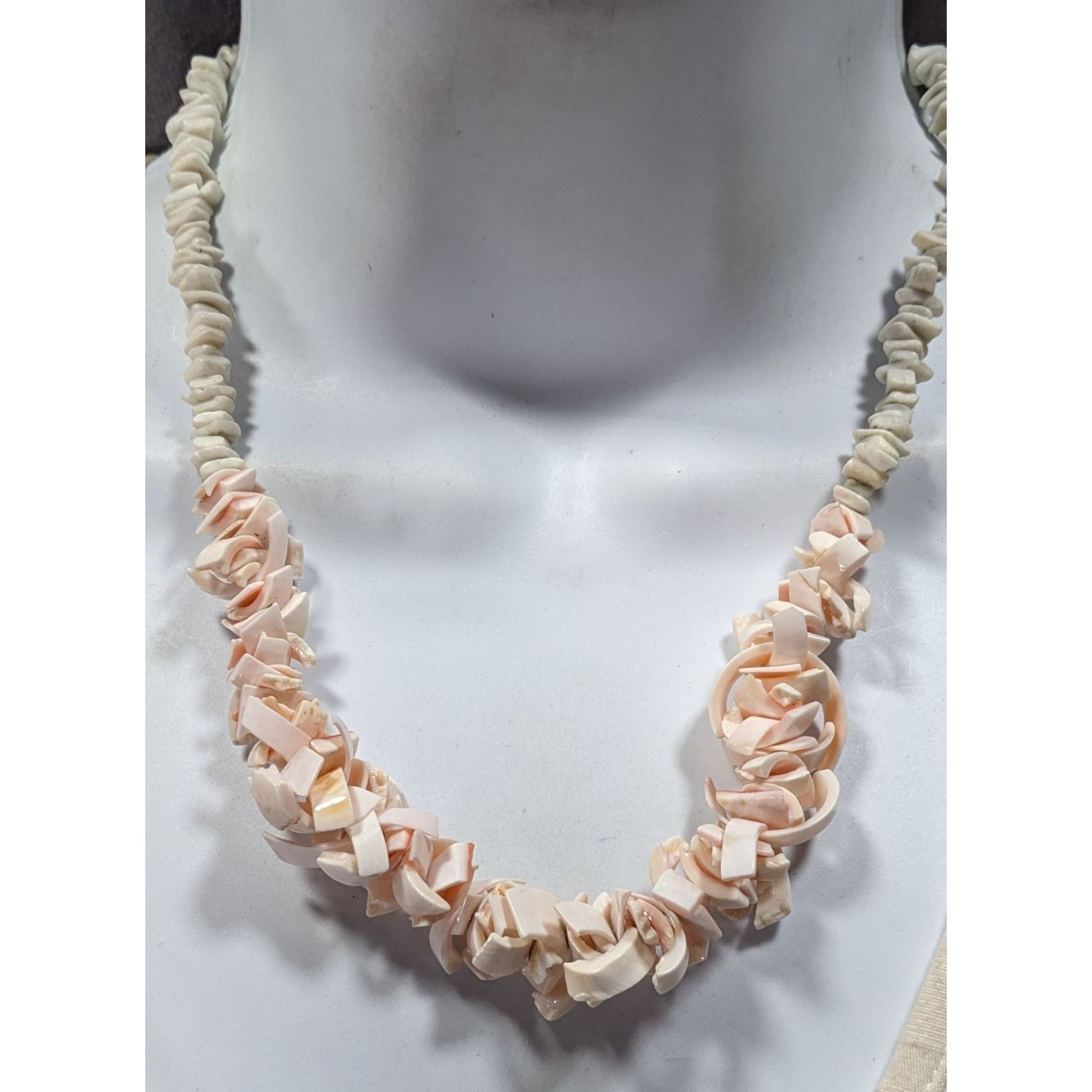 Other Vintage 70s Beachy Pink And White Shell Chip Beaded Necklace Size ONE SIZE - 4 Thumbnail