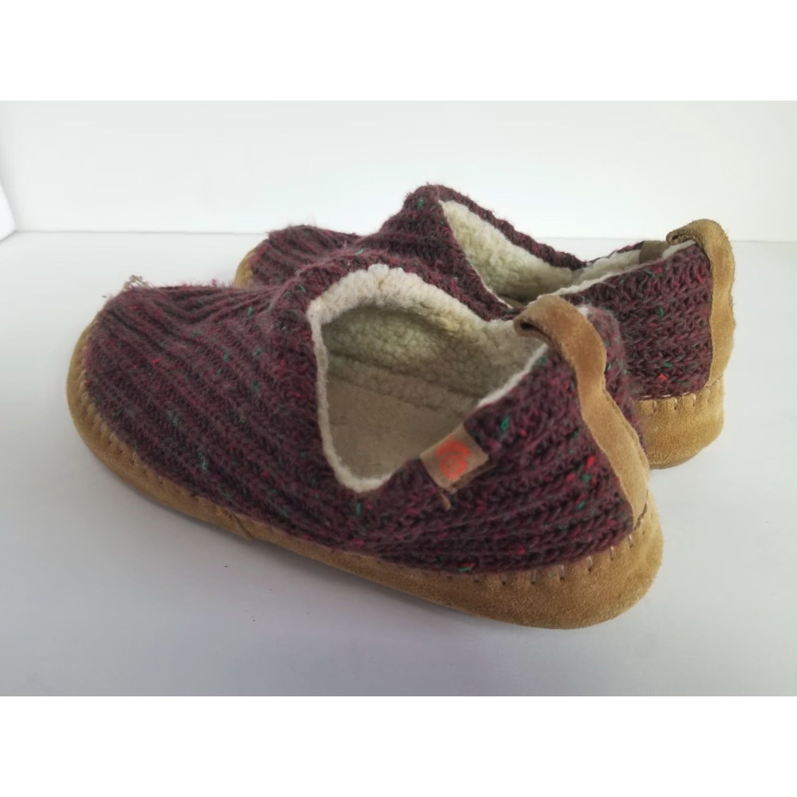 Vintage Acorn Camden Slippers Women 8-9 M Burgundy Purple Knit Faux Fur Slipper Slip-On Casual Womens Shoes Size ONE SIZE - 4 Thumbnail