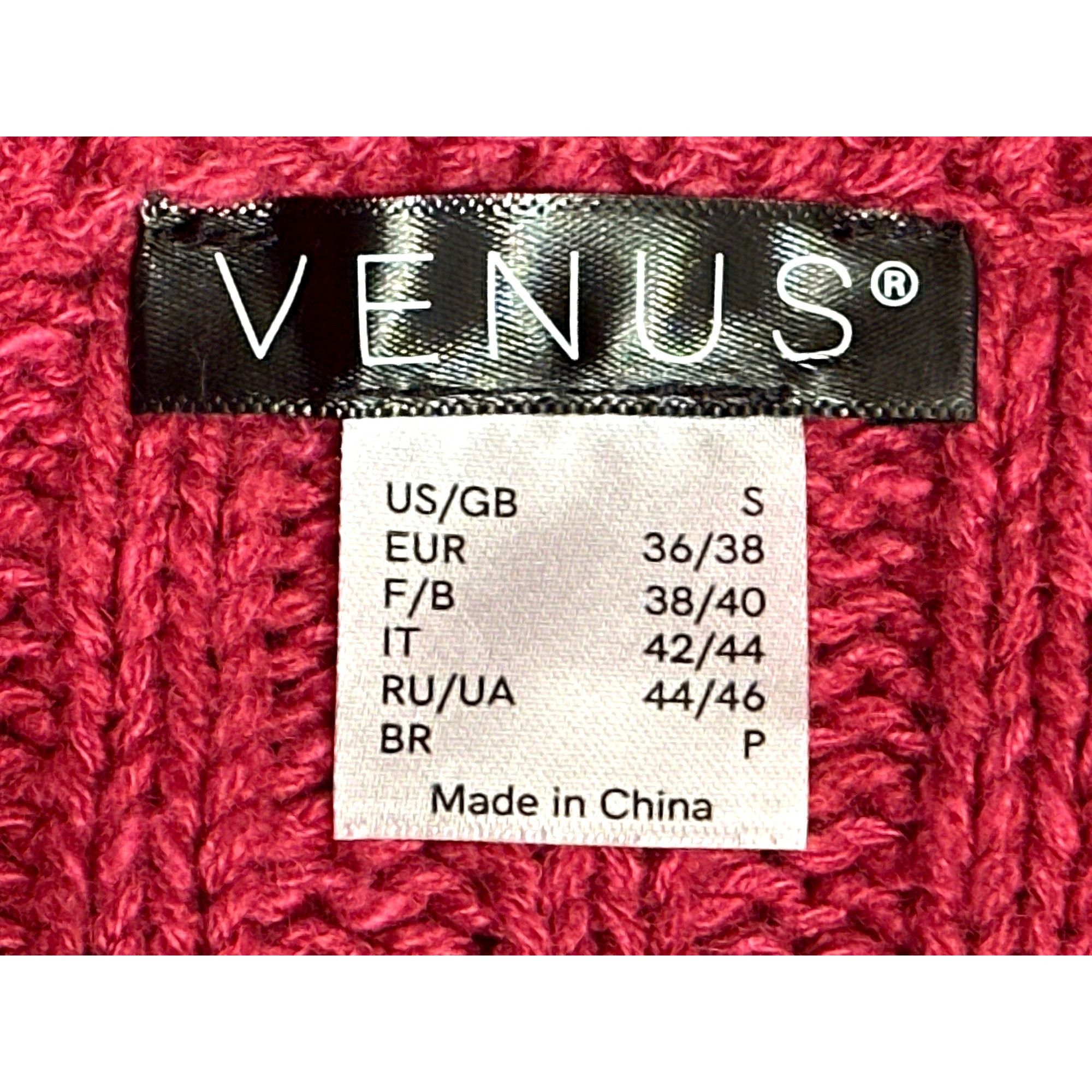 Venus Venus Small Raspberry Cable Knit Argyle V Neck Gold Button S Size S / US 4 / IT 40 - 7 Thumbnail