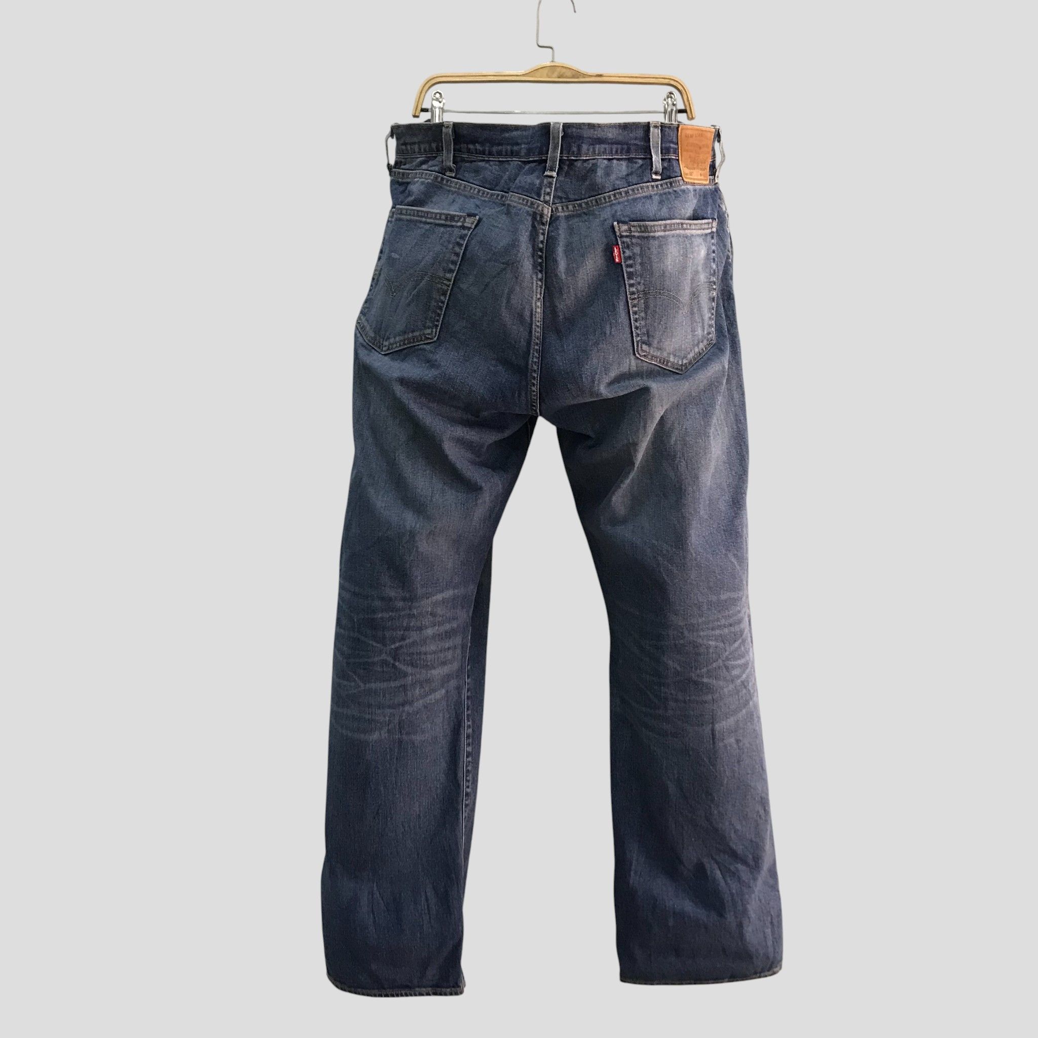 Levi's Vintage Levi’s 505 Blue Jeans 1990s Distressed Workwear Size US 40 / EU 56 - 2 Thumbnail