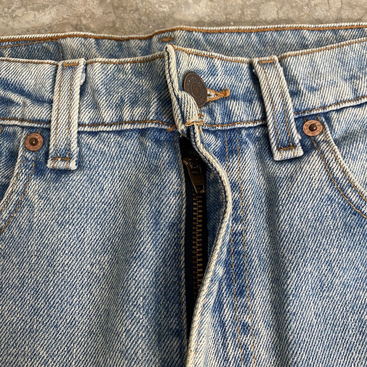 Levi's VTG 1996 Levis 505 Straight Leg Dirt Washed Blue Jeans Size US 31 - 11 Thumbnail