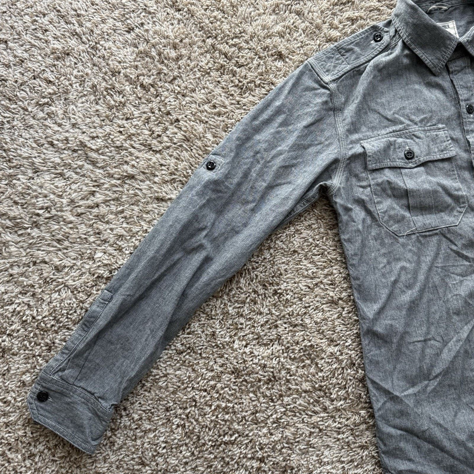 Todd Snyder Todd Snyder Shirt Grey Chambray Military Epaulettes Roll Tab Size US S / EU 44-46 / 1 - 9 Thumbnail
