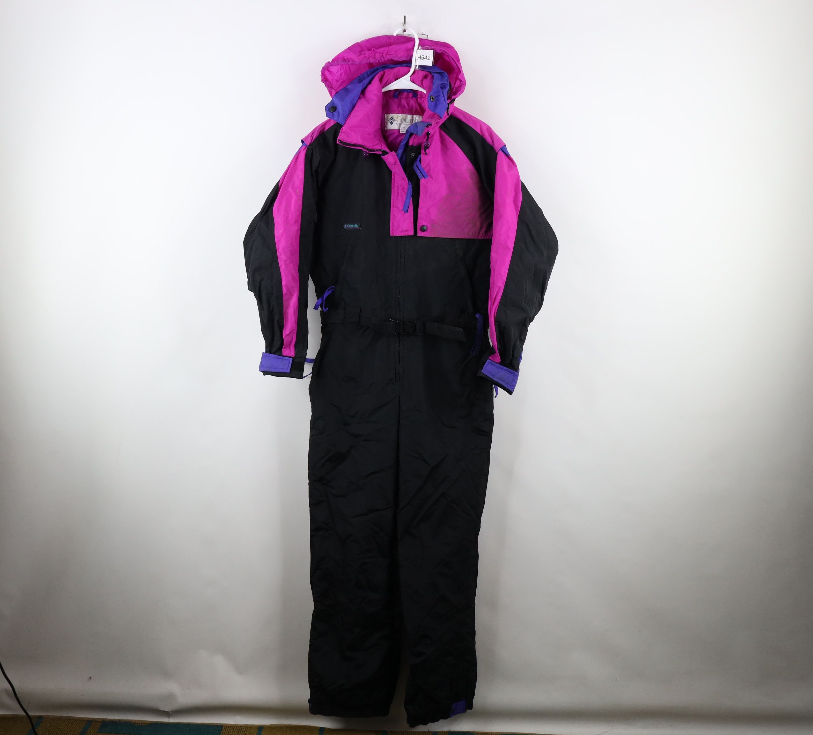 Columbia × Vintage Vintage 90s Columbia Distressed Insulated Belted Snow Suit Size M / US 6-8 / IT 42-44 - 1 Thumbnail