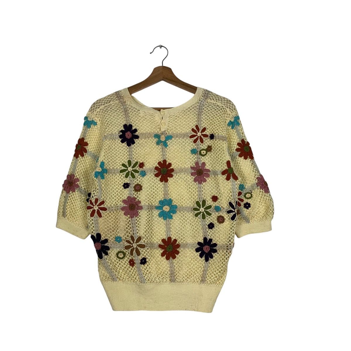 Japanese Brand VINTAGE JAPAN KNITWEAR FLOWER LOGO #1223-C55 Size S / US 4 / IT 40 - 1 Thumbnail
