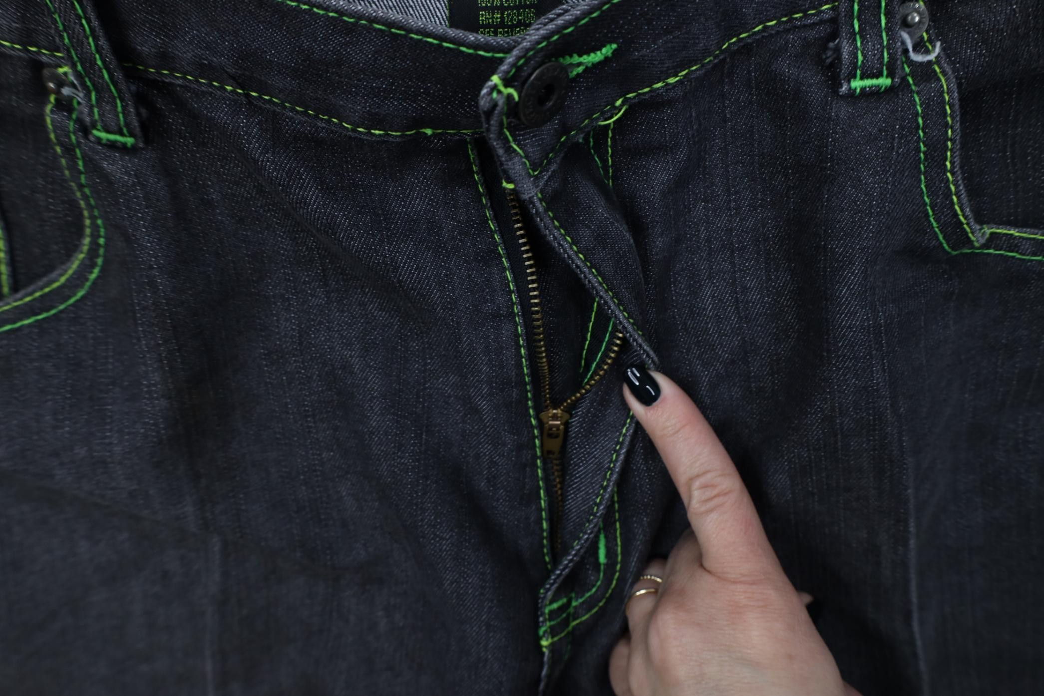 Vintage Vintage 90s Y2K Streetwear Trifecta Horse Denim Jean Shorts Size US 42 / EU 58 - 5 Thumbnail