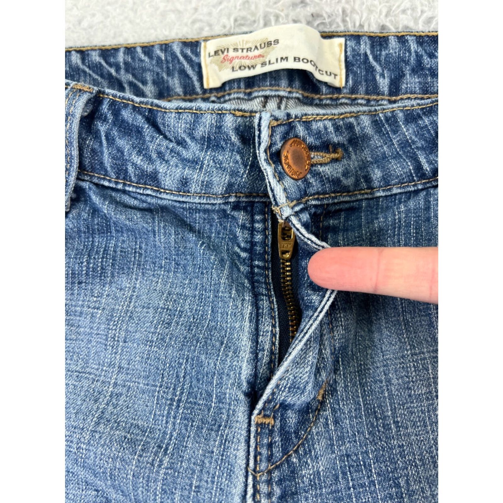 Levi's Levi's Jeans Juniors 13 Blue Denim Bootcut 31x31 Slimming 5-Pocket Cowboy Size 34" / US 12 / IT 48 - 5 Thumbnail