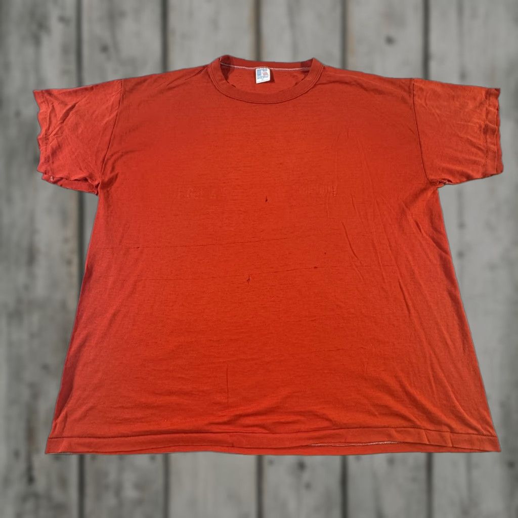 Russell Athletic VINTAGE Russell Athletic Shirt Mens XL Red 90s Tee Distressed Holes Single Stitch Crew Neck Short Sleeve Cotton Regular Tee Mens Size US XL / EU 56 / 4 - 1 Thumbnail