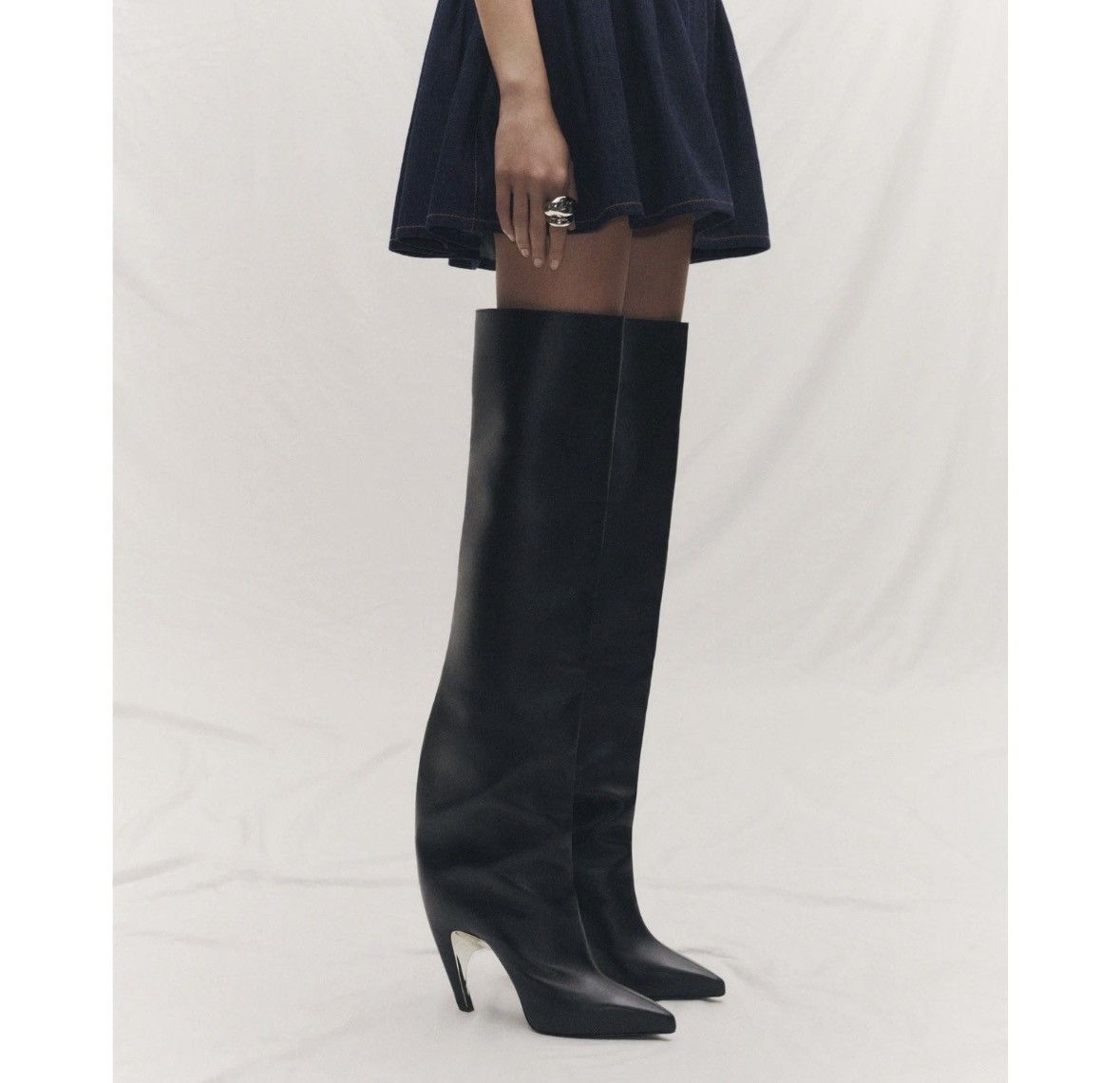 Alexander McQueen Alexander McQueen over the knee armadillo boots Size US 8 / IT 38 - 1 Thumbnail