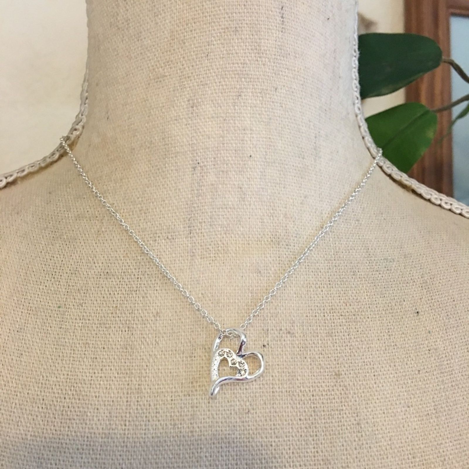 Jewelry Ladies valentine silver plated heart pendant on chain NIB Size ONE SIZE - 7 Thumbnail