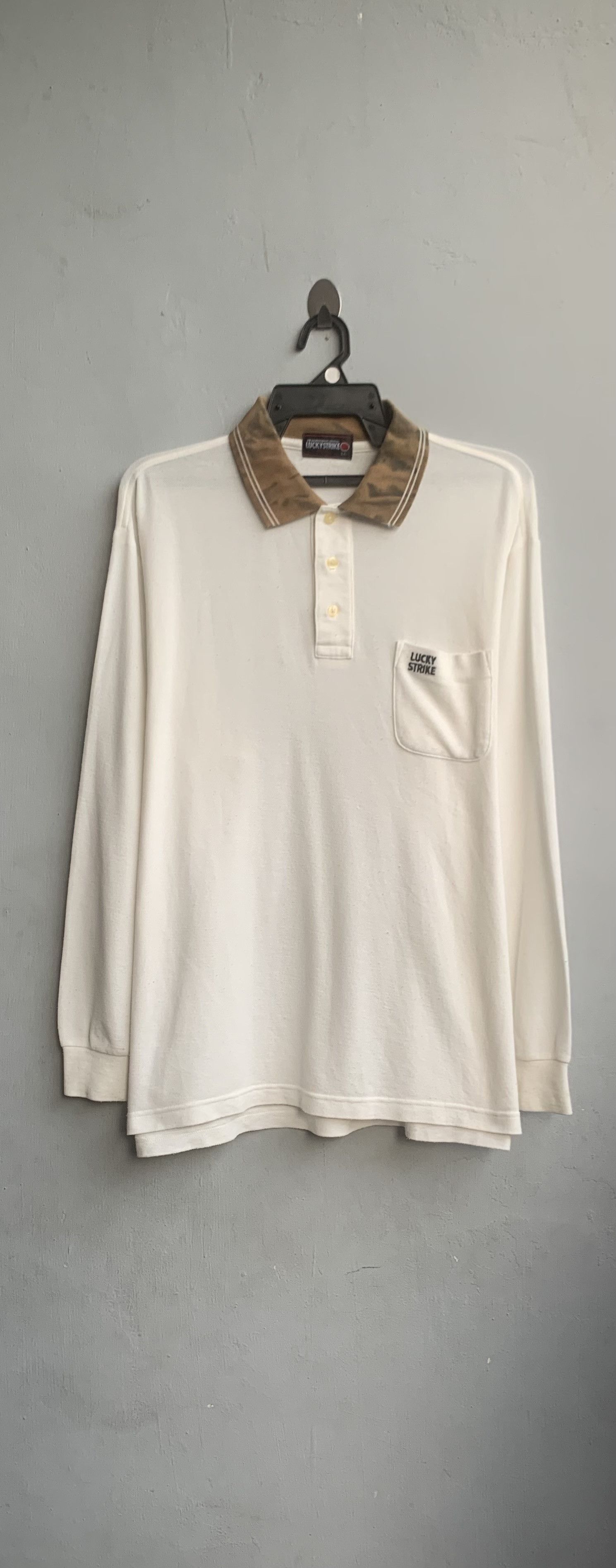 Vintage Lucky Strike Single Pocket Polo Vintage Shirt Size US L / EU 52-54 / 3 - 1 Thumbnail