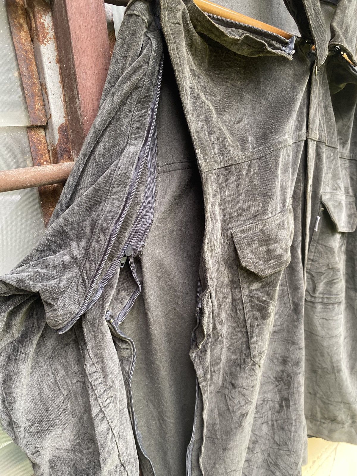 Undercover Undercover Jun Takahashi 98/99 Winter Detachable Small Parts Size US L / EU 52-54 / 3 - 12 Thumbnail