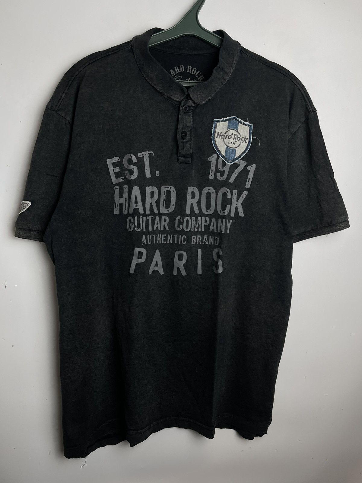 Hard Rock Cafe Vintage Hard Rock Cafe Paris Tee Guitar Company Size US L / EU 52-54 / 3 - 1 Thumbnail