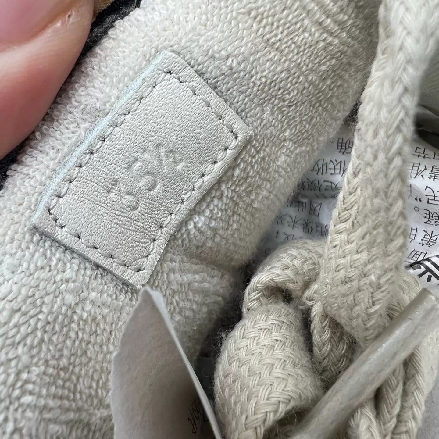 Gucci Women's Gucci Beige/Orange Crystal Sneakers 35.5, Worn 2x Size US 5 / IT 35 - 7 Thumbnail