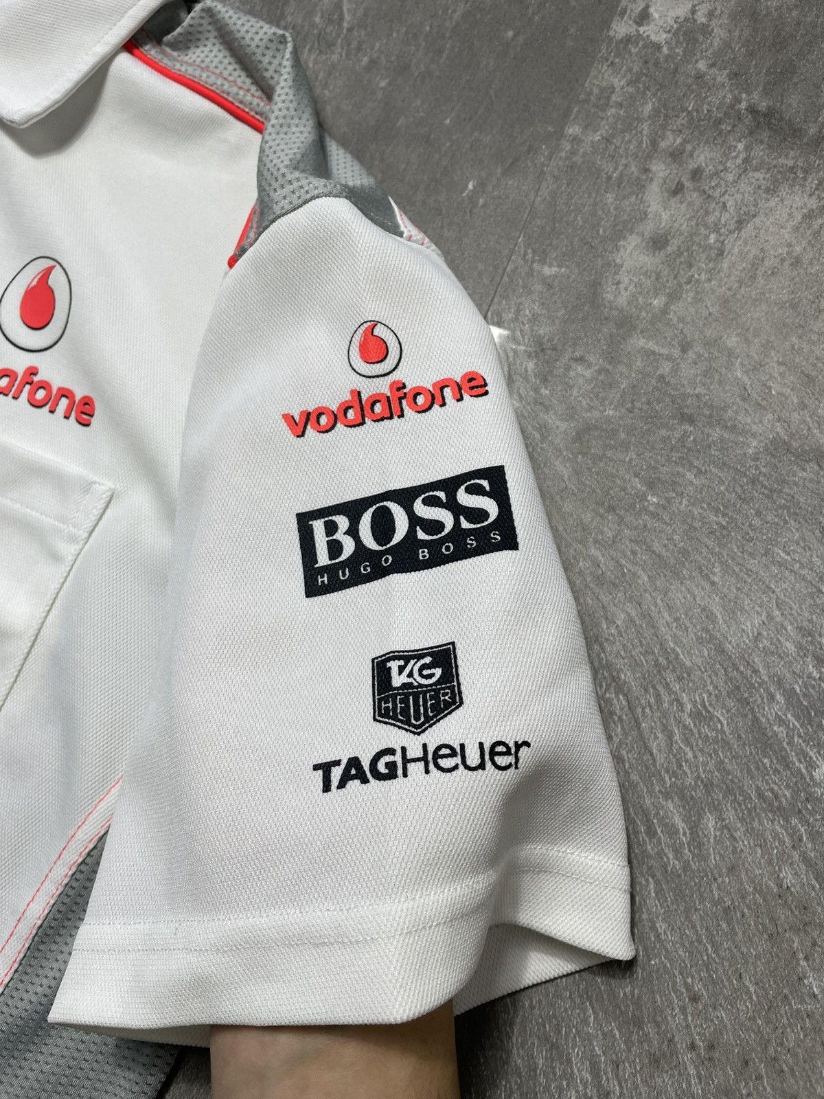 Mercedes-Benz Mercedes Benz McLaren Vodafone T-shirt Polo Hugo Boss Racing Size US XL / EU 56 / 4 - 4 Thumbnail