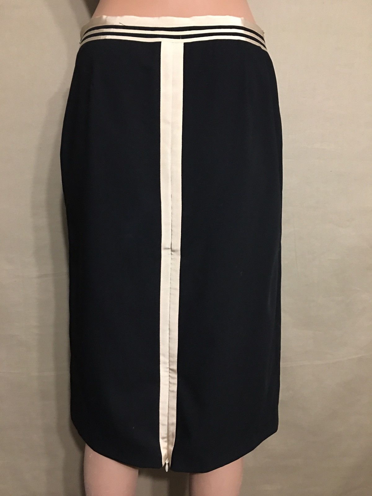 Jean Paul Gaultier Jean Paul Gaultier Femme Virgin Wool Skirt Size IT 42 US 8 Size 30" / US 8 / IT 44 - 5 Thumbnail